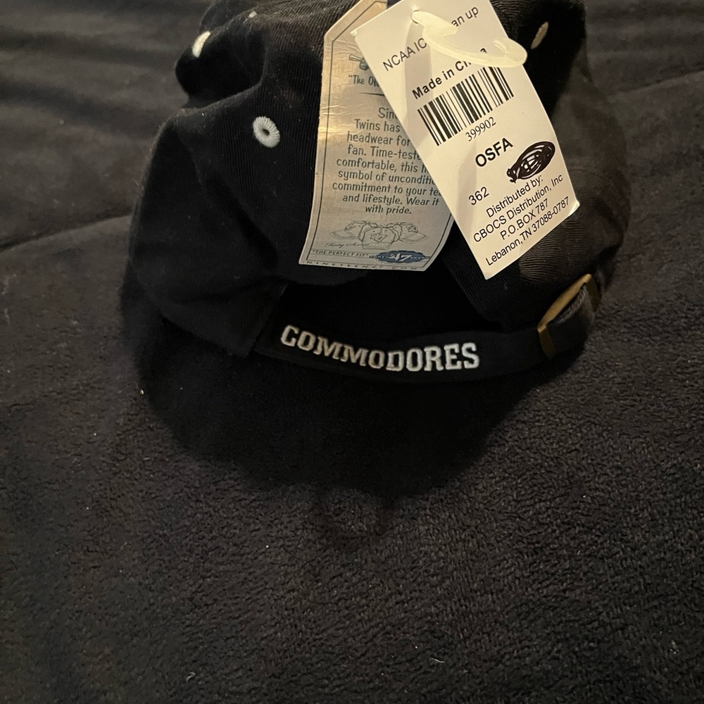 Vanderbilt University Tee Shirt and Cap. Both are new and officially licensed, - Picture 5 of 5